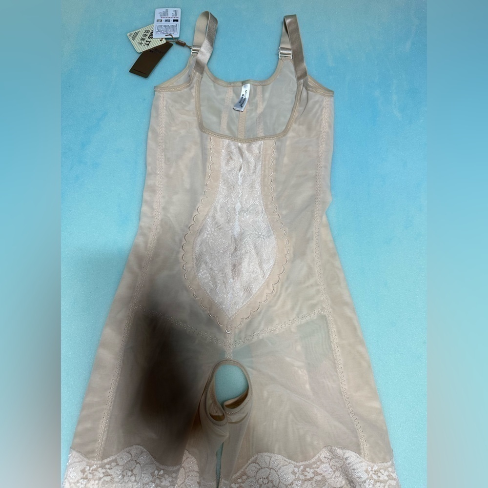 Tan Lacy Shapewear Tummy Tuck Suit XS-S